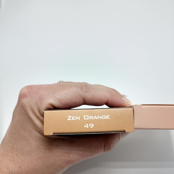 Lottie London Highlighter & Doucce Blush Set - Picture 8 of 8